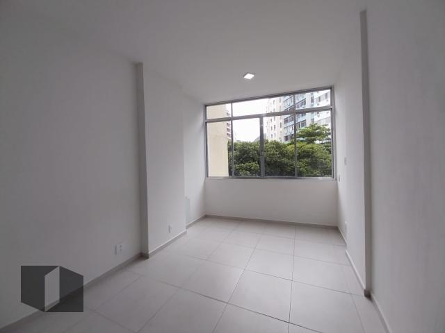 Apartamento para alugar com 1 quarto, 46m² - Foto 2