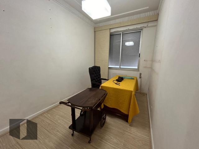 Apartamento à venda com 4 quartos, 140m² - Foto 14