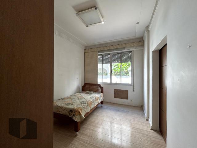 Apartamento à venda com 4 quartos, 140m² - Foto 6