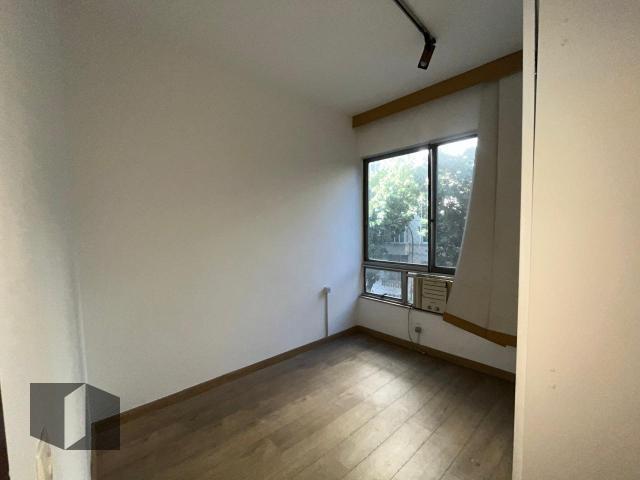 Apartamento à venda com 3 quartos, 130m² - Foto 8