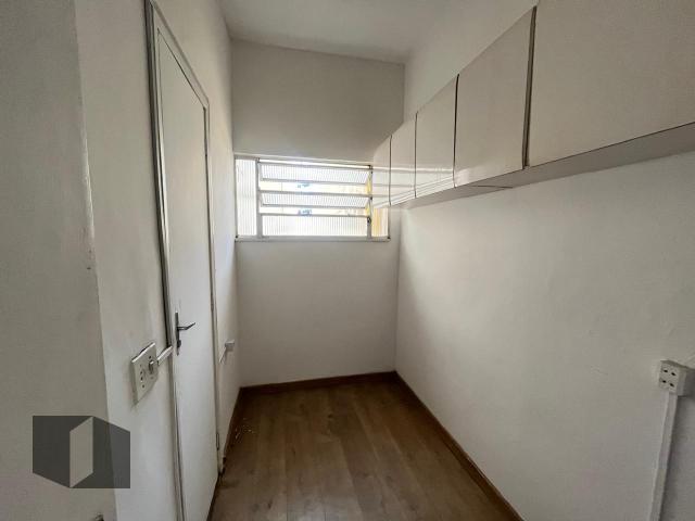 Apartamento à venda com 3 quartos, 130m² - Foto 17