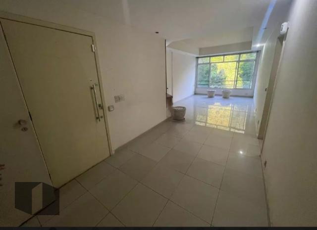 Apartamento à venda com 2 quartos, 72m² - Foto 1