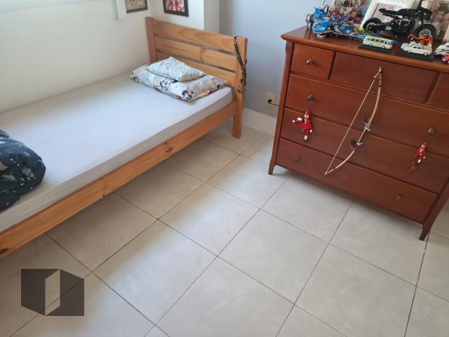 Apartamento à venda com 4 quartos, 107m² - Foto 4