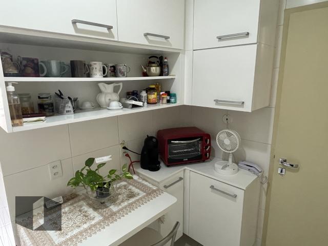 Apartamento à venda com 2 quartos, 85m² - Foto 15