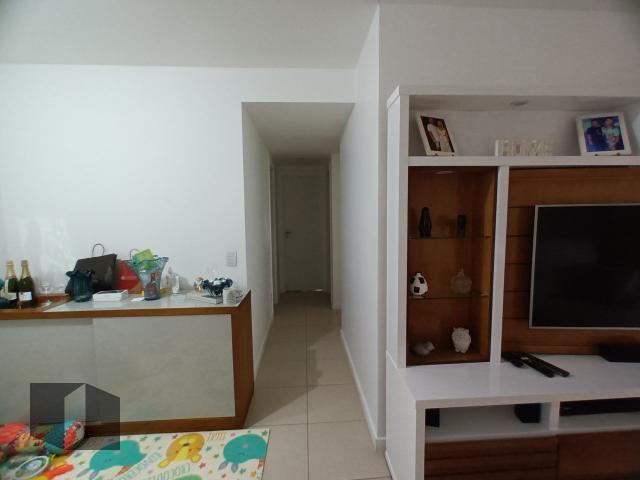 Apartamento à venda com 3 quartos, 79m² - Foto 3