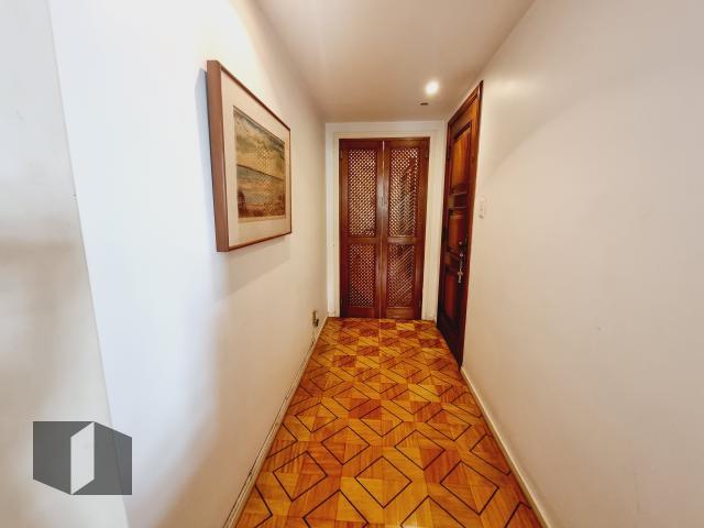 Apartamento à venda com 4 quartos, 210m² - Foto 10