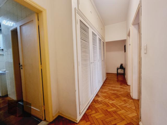 Apartamento à venda com 4 quartos, 210m² - Foto 12