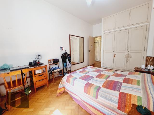 Apartamento à venda com 4 quartos, 210m² - Foto 18