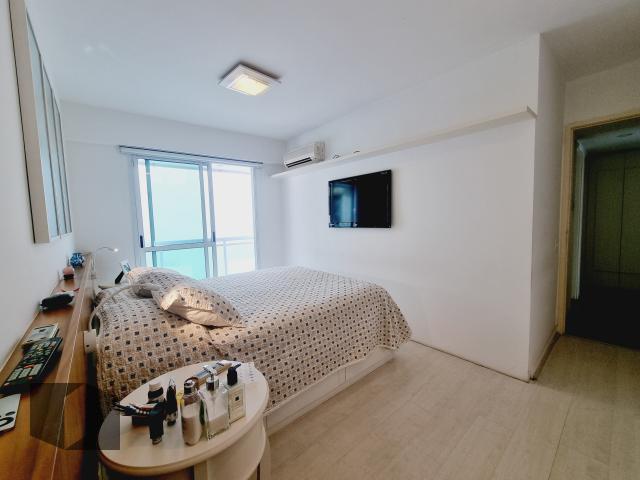 Apartamento à venda com 3 quartos, 116m² - Foto 17