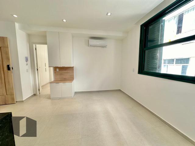 Apartamento à venda com 1 quarto, 37m² - Foto 2