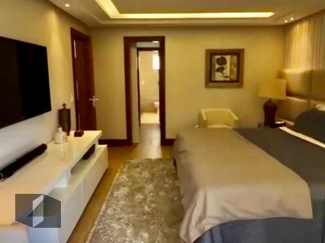 Casa de Condomínio à venda com 4 quartos, 367m² - Foto 11