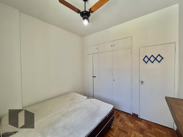 Apartamento à venda com 2 quartos, 75m² - Foto 9