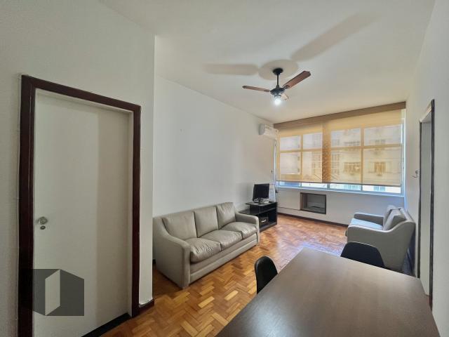 Apartamento à venda com 2 quartos, 75m² - Foto 1