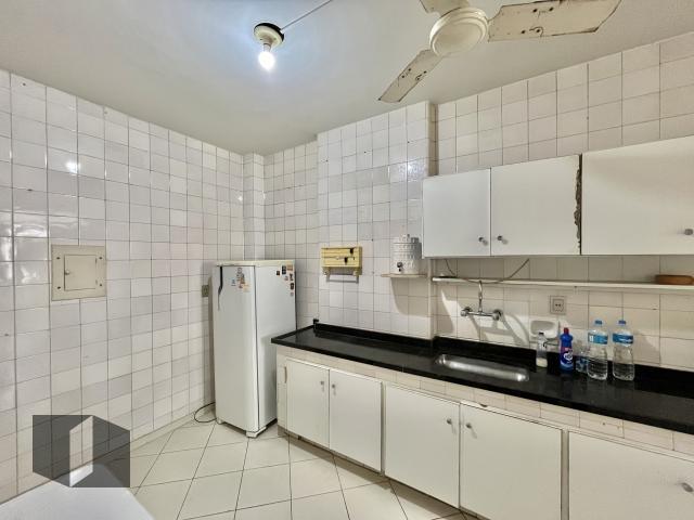 Apartamento à venda com 2 quartos, 75m² - Foto 16