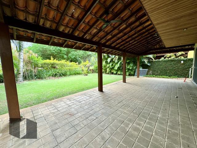 Casa para alugar com 4 quartos, 434m² - Foto 9