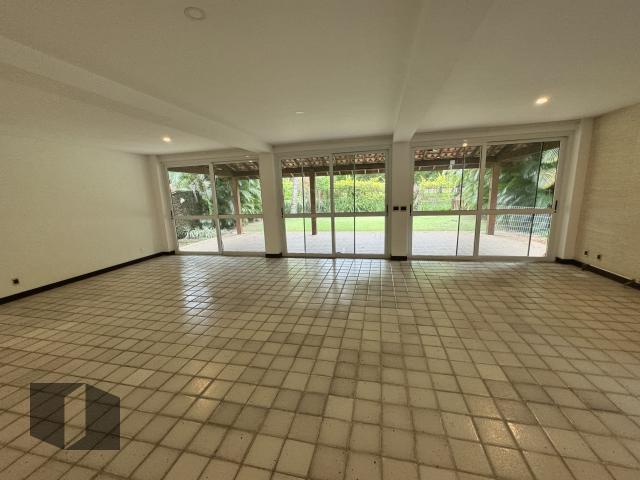 Casa para alugar com 4 quartos, 434m² - Foto 10