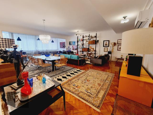 Apartamento à venda com 4 quartos, 265m² - Foto 1