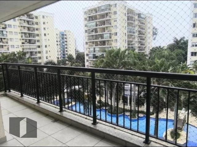 Apartamento à venda com 2 quartos, 69m² - Foto 1