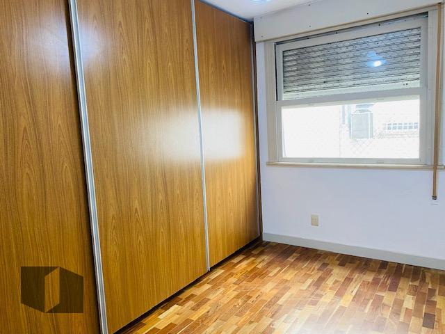 Apartamento à venda com 4 quartos, 155m² - Foto 9