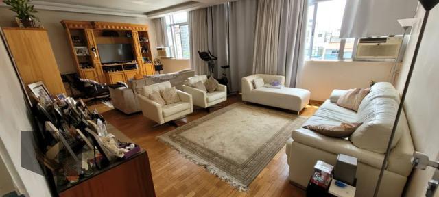 Apartamento à venda com 3 quartos, 156m² - Foto 3