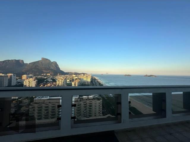 Apartamento à venda com 4 quartos, 304m² - Foto 1