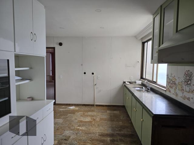 Apartamento à venda com 4 quartos, 304m² - Foto 32