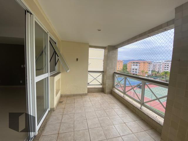 Apartamento à venda com 2 quartos, 96m² - Foto 4