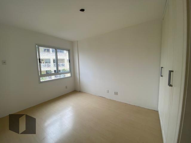 Apartamento à venda com 2 quartos, 96m² - Foto 8