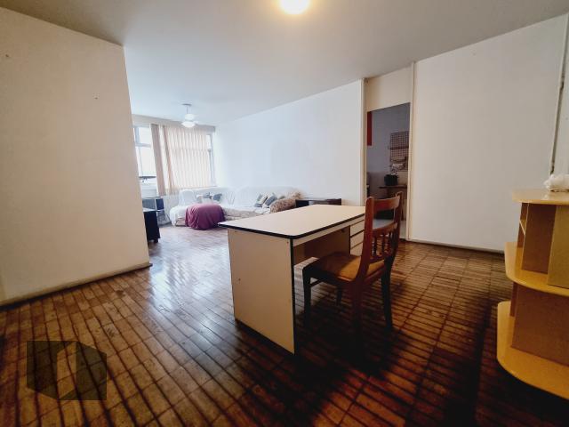 Apartamento à venda com 3 quartos, 105m² - Foto 3