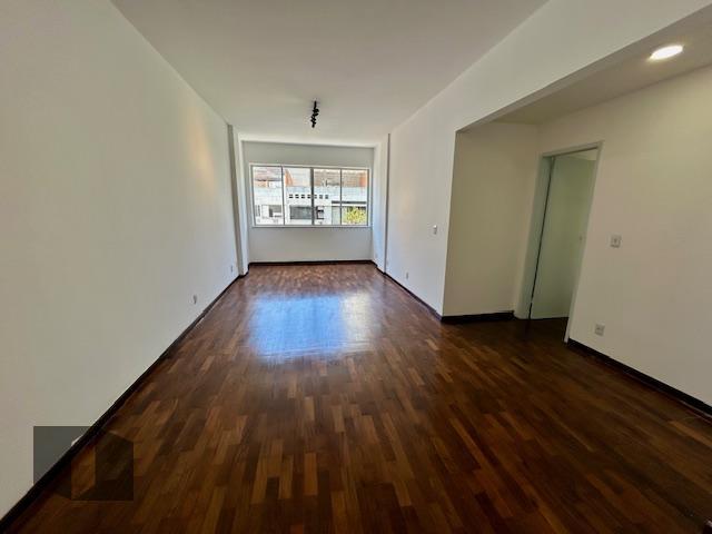 Apartamento à venda com 3 quartos, 120m² - Foto 1