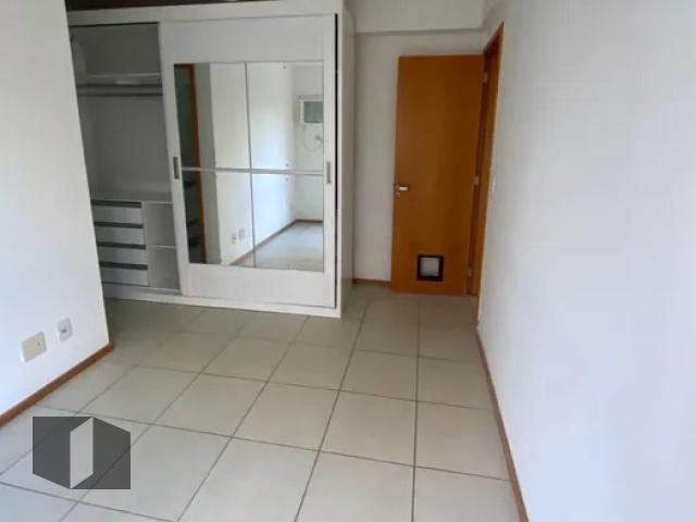 Apartamento para alugar com 2 quartos, 67m² - Foto 4