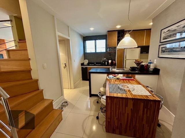 Apartamento à venda com 2 quartos, 78m² - Foto 11