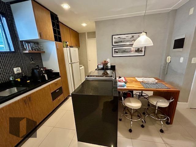 Apartamento à venda com 2 quartos, 78m² - Foto 7