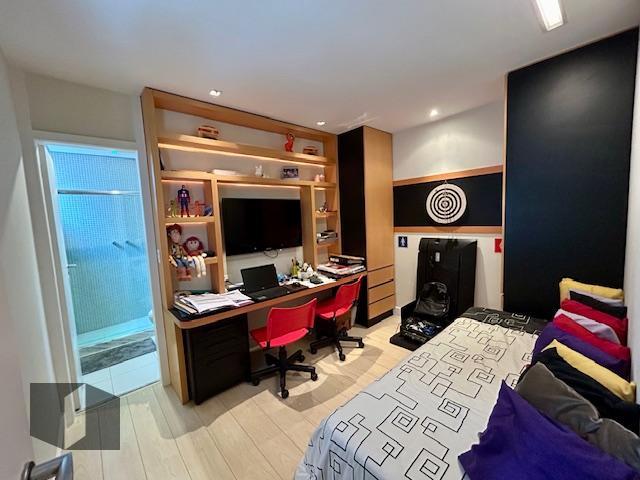 Apartamento à venda com 2 quartos, 78m² - Foto 19