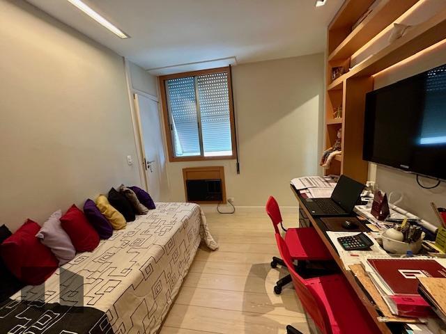 Apartamento à venda com 2 quartos, 78m² - Foto 18