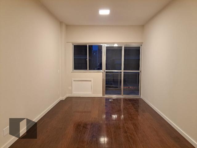 Apartamento para alugar com 3 quartos, 123m² - Foto 3