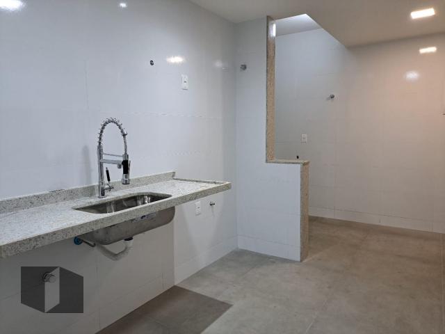 Apartamento para alugar com 3 quartos, 123m² - Foto 23