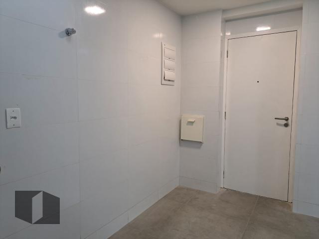 Apartamento para alugar com 3 quartos, 123m² - Foto 26