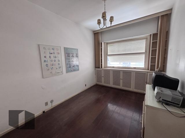 Apartamento à venda com 4 quartos, 265m² - Foto 7