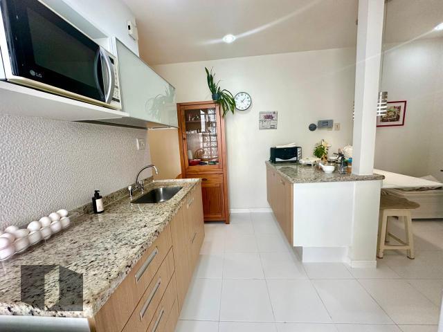 Apartamento à venda com 3 quartos, 97m² - Foto 18