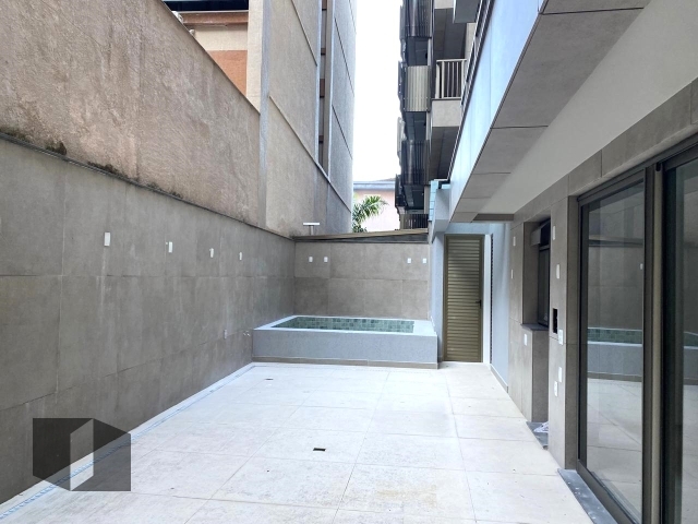 Apartamento à venda com 3 quartos, 251m² - Foto 3