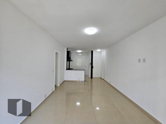 Apartamento para alugar com 2 quartos, 70m² - Foto 2