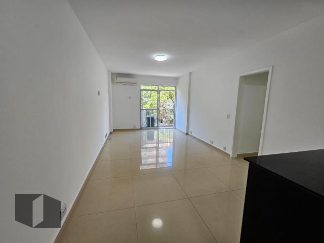 Apartamento para alugar com 2 quartos, 70m² - Foto 4