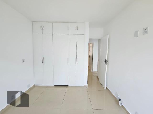 Apartamento para alugar com 2 quartos, 70m² - Foto 8