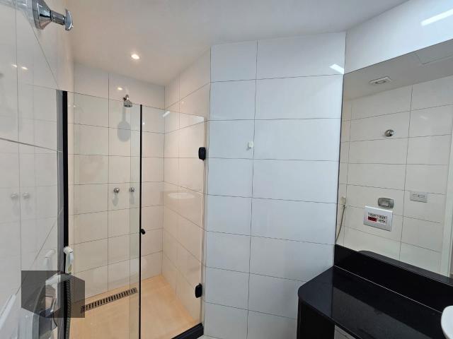 Apartamento para alugar com 2 quartos, 70m² - Foto 12