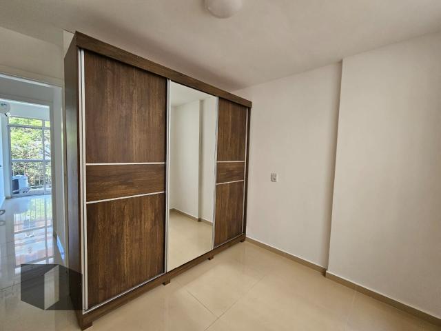 Apartamento para alugar com 2 quartos, 70m² - Foto 13