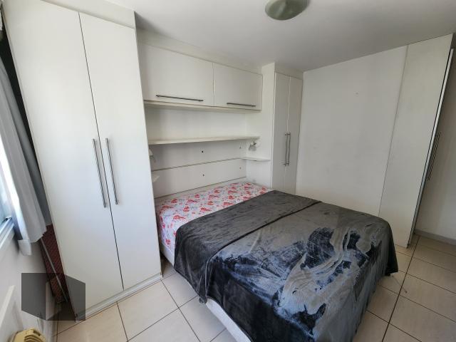 Apartamento à venda com 2 quartos, 60m² - Foto 11