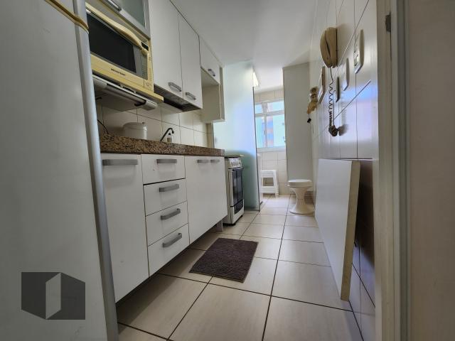 Apartamento à venda com 2 quartos, 60m² - Foto 18