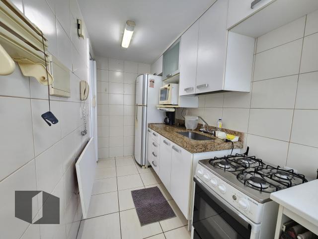 Apartamento à venda com 2 quartos, 60m² - Foto 19