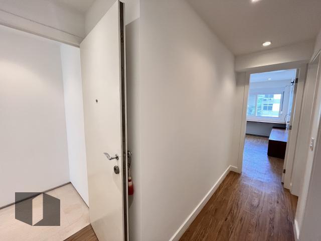 Apartamento à venda com 4 quartos, 263m² - Foto 20